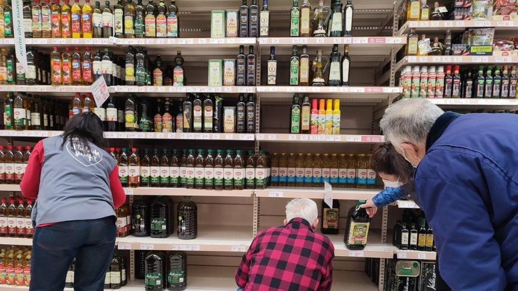 se-venden-como-aceite-de-oliva-pero-realmente-no-lo-son
